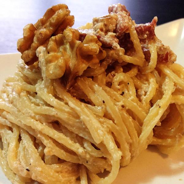 Gli spaghetti alle noci