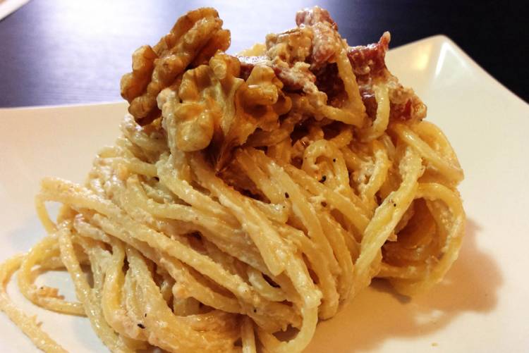 Gli spaghetti alle noci