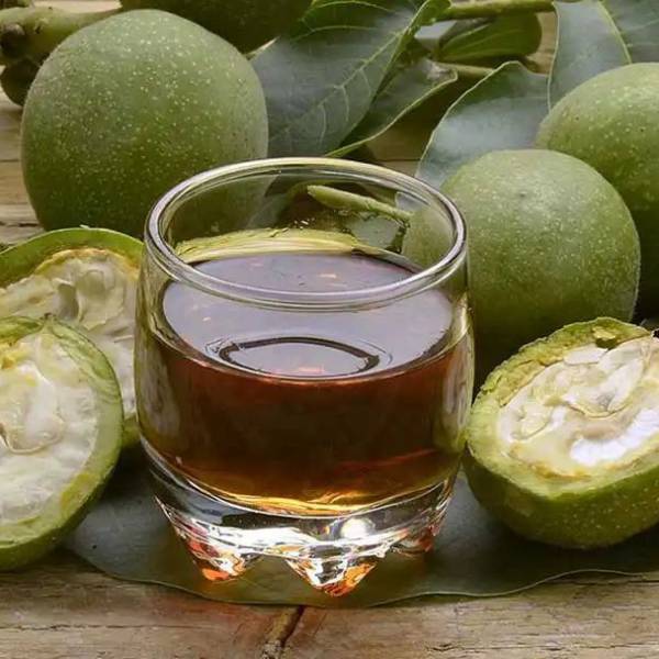 Il nocino napoletano